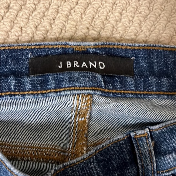 J brand skinny jeans size 26. - Picture 2 of 5